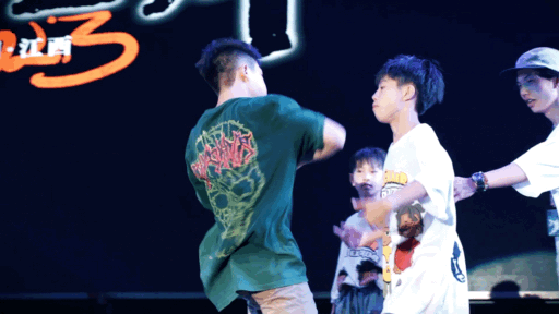 92e38d31b04245169a6c48f3fed90e9b.GIF
