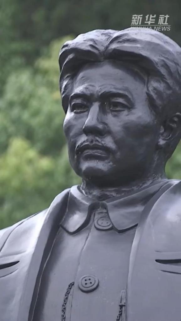 黑暗牢狱中，如何传出14万字的信仰绝唱？