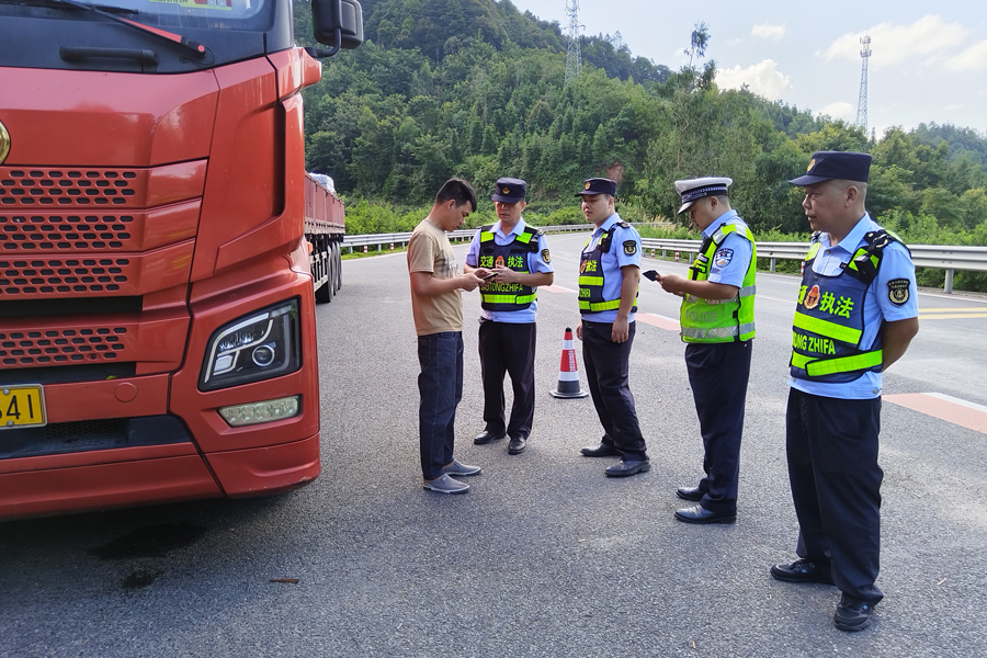 江西全南：修復農村公路 護航群眾出行安全