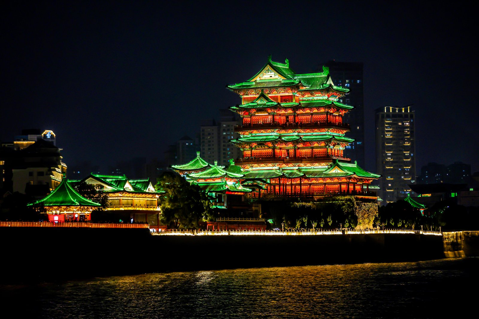 講好英雄城故事 湘鄂贛網絡名人齊聚南昌