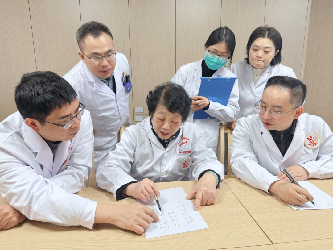 全国名中医张小萍领衔中医肿瘤中心MDT诊疗