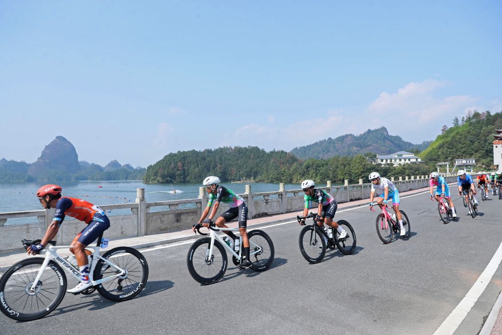 自行车——第十四届环鄱阳湖国际大赛第八赛段赛况
